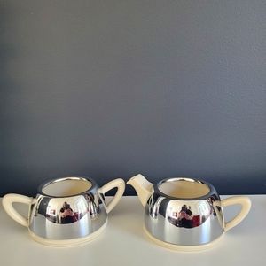 Everhot milk and sugar set